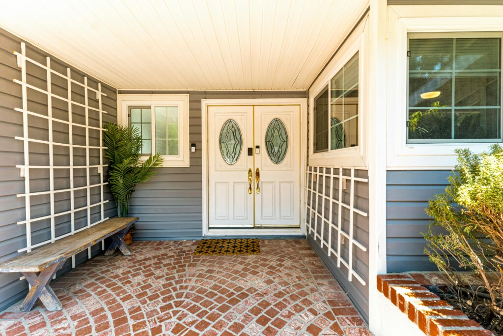 Front porch of the home of a potential real estate seller lead, perfect for door dropping flyers and agent marketing